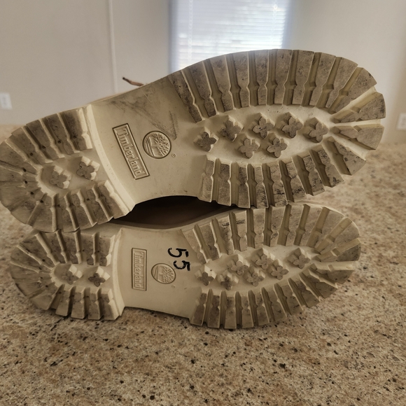 Timberland Tan Lace-Up Boots - Picture 15 of 15